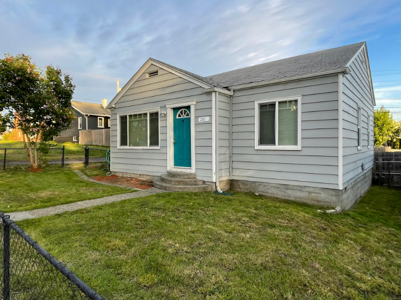 2111 11th St, Bremerton WA, 98312